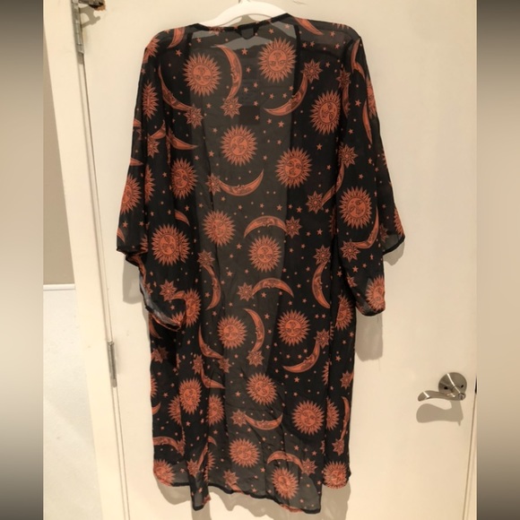 Beautiful sun and moon kimono NWT - Picture 5 of 5